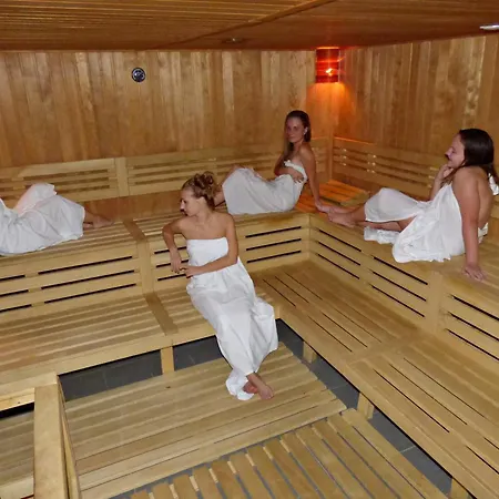 Drevenice Novolandia Lodge