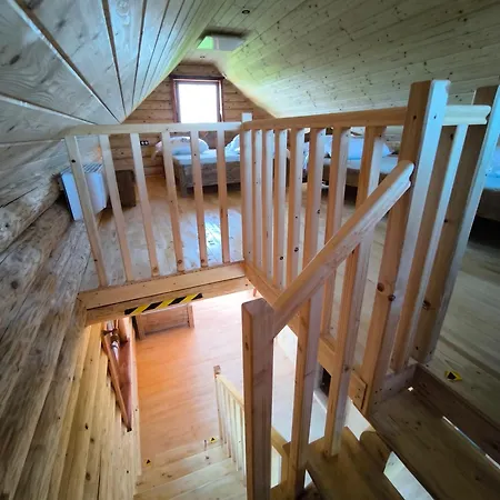 Drevenice Novolandia Lodge *