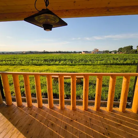 Drevenice Novolandia Lodge *