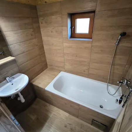 Drevenice Novolandia Lodge *