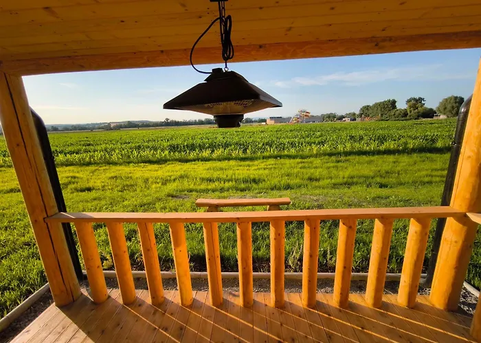 Drevenice Novolandia * Rapovce